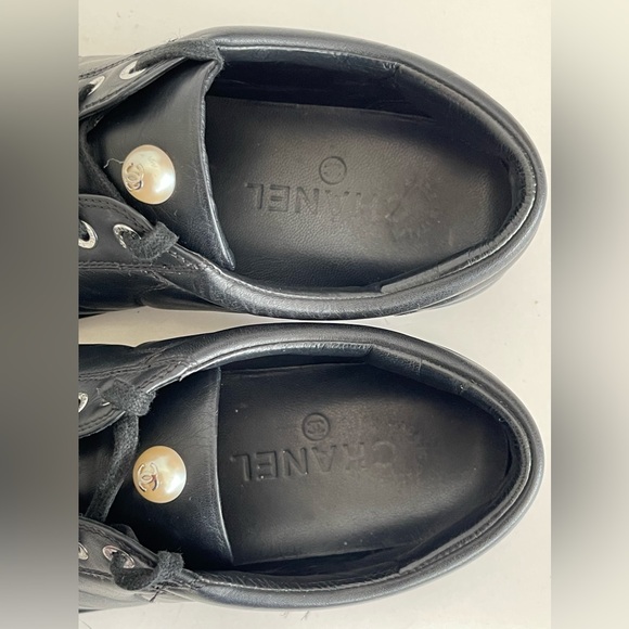 CHANEL Runway Women's Pearl Logo Black Leather Sneakers - Picture 8 of 13